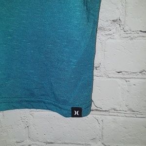 Hurley Shirts - Men's Hurley 3/4 length sleeve T-shirt size small Hurley Shirts - Men's Hurley 3/4 length sleeve T-shirt size small